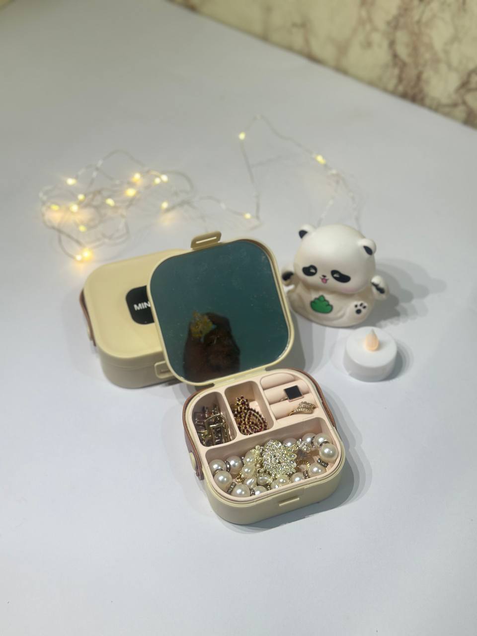 JEWELRY BOX